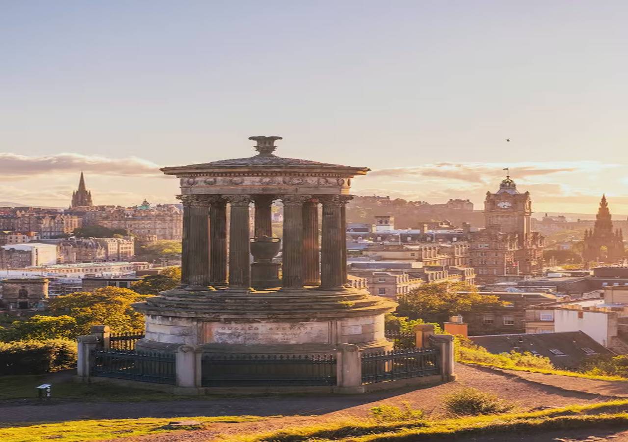 Chic City Hideaway - Cozy, Central & Quiet - Pass the Keys in Edinburgh, Edinburgh and Lothian