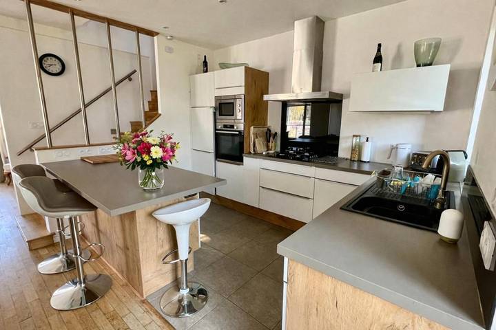 Location de vacances pour 6 personnes, avec jardin et vue, animaux acceptés à La Vicomté-sur-Rance - 4