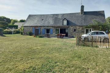 Location de vacances pour 4 personnes, avec terrasse et jardin à Courtils