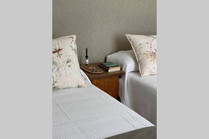 Location de vacances pour 8 personnes, avec jardin ainsi que piscine et vue à Maia - 2