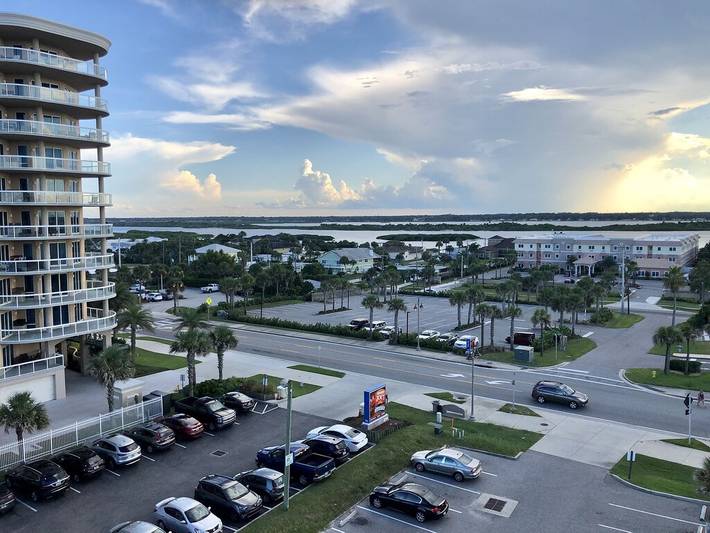 Vacation rental for 2 people, with balcony and hot tub in Daytona Beach Shores