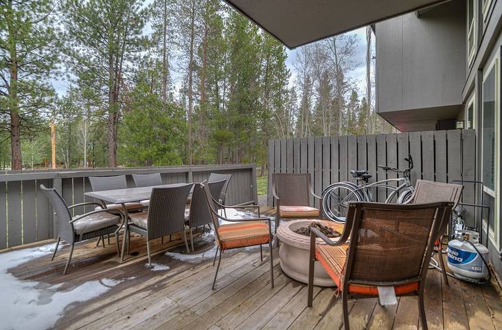 Vacation rental for 8 people, with pool and balcony in Sunriver