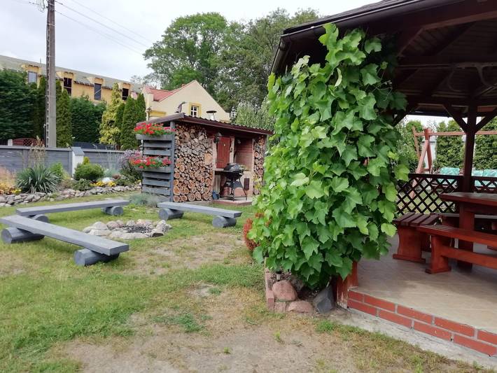 Hütte in Kolczewo mit Garten und Grill in Kołczewo, Stettiner Haff