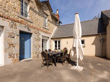 Gîte pour 10 personnes, avec terrasse dans Plage De La Greve A Cherrueix
