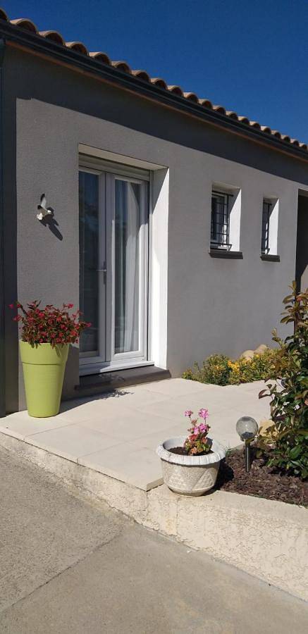 Gîte pour 2 personnes, avec Terrasse ainsi que Jardin et Vue à Capendu - 4