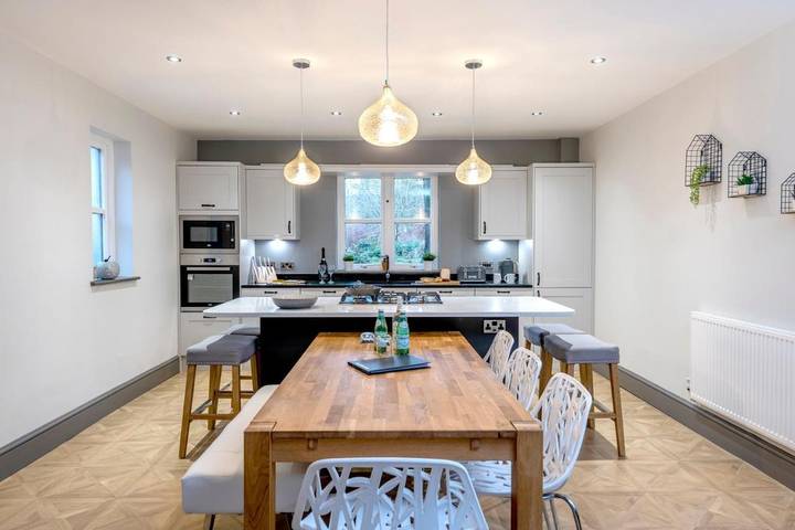 Holiday rental for 9 people, with terrace and hot tub in Lancaster