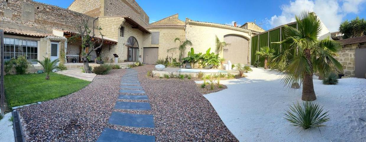 Gîte pour 2 personnes, avec jardin ainsi que piscine et vue à Vauvert - 3