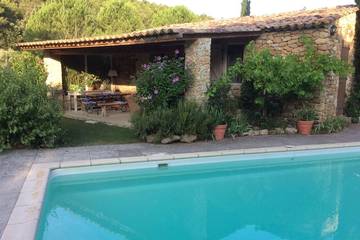 Location de vacances pour 5 personnes, avec terrasse et jardin, animaux acceptés à Lauris