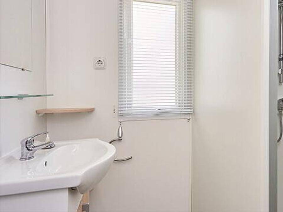 Camping Enmar - Stacaravan 4 personen - Comfort | 2 slaapkamers | 4 pers | Eenpersoons terras | Airconditioning in Pineda de Mar, Costa del Maresme