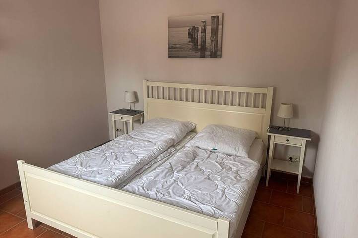 Ganze Wohnung, Charmante Ferienwohnung in Ostseenähe für 4 Personen im Grünen in Rövershagen, Rostock und Umgebung