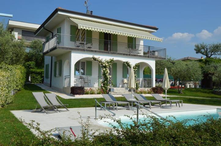 Ferienhaus für 6 Personen, mit Seeblick und Garten sowie Pool und Ausblick, mit Haustier am Gardasee - 2