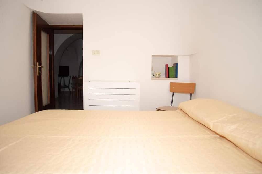 Cottage with trulli wide spaces in the heart of Itria Valley Puglia. in Martina Franca, Taranto Province