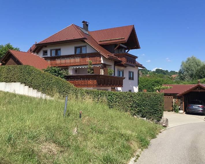 Gîte pour 4 personnes, avec Balcon/Terrasse ainsi que Terrasse et Jardin à Radolfzell am Bodensee