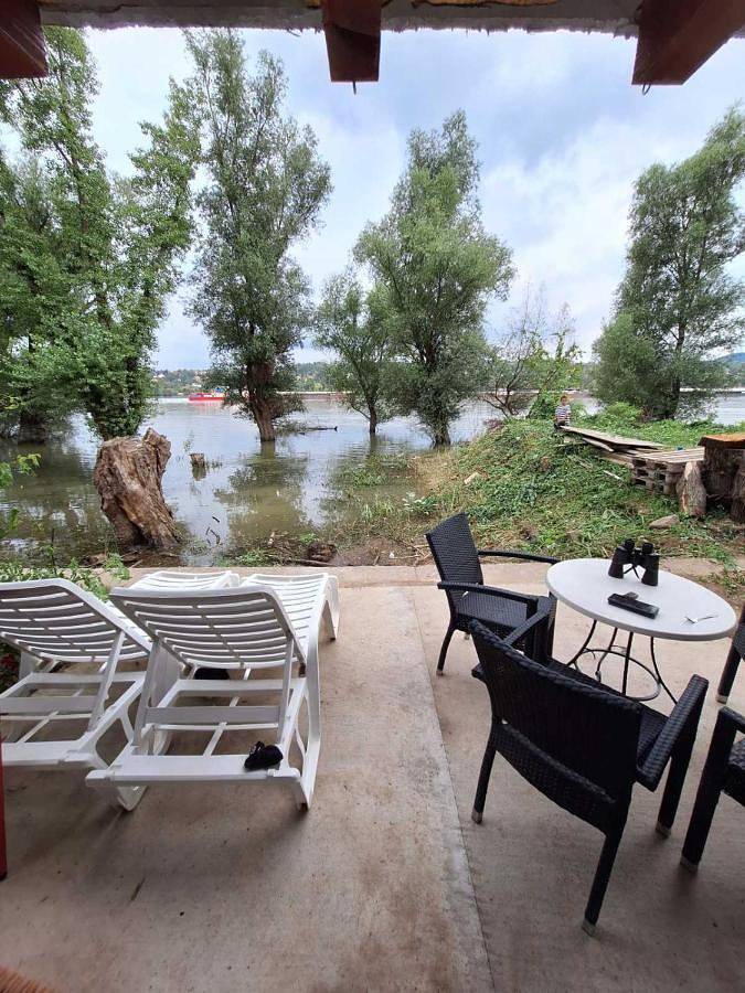 Location de vacances pour 8 personnes, avec vue et jardin, animaux acceptés à Novi Sad - 2