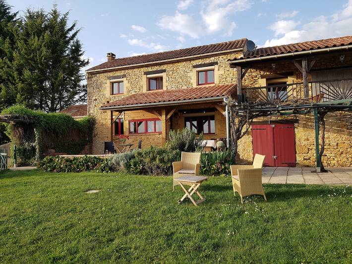Gîte pour 6 personnes, avec piscine
