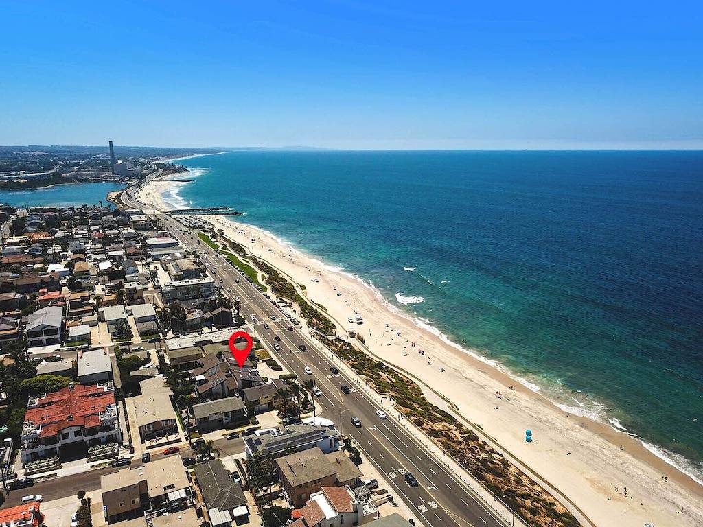 Ultimate Beach House für Ihren nächsten Urlaub ~ 50 Meter vom Strand entfernt! in Carlsbad, San Diego County