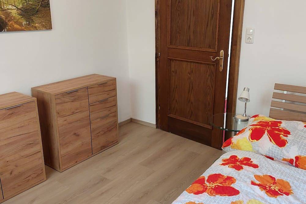 Landhaus Traunsee-Blick: herrliches Berg- und Seepanorama, eigener Pool in Salzkammergut-Berge, Bezirk Gmunden