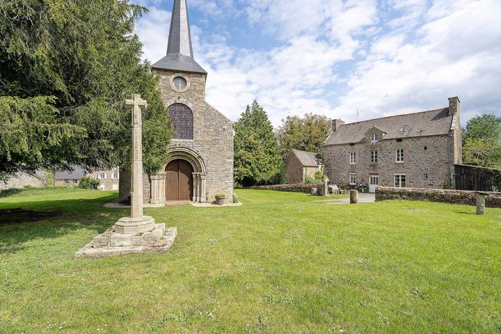 Großes Familienhaus mit privater Terrasse, Garten und Wlan in Saint Lormel in Saint-Lormel, Dinan und Umgebung