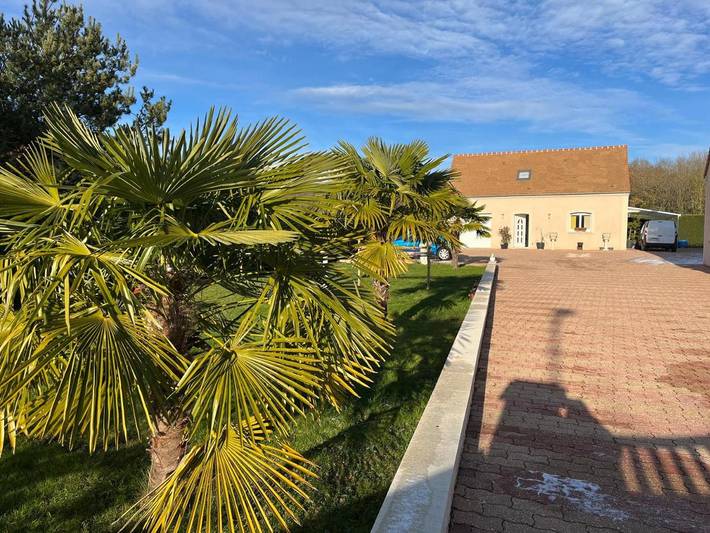 Location de vacances pour 3 personnes, avec terrasse à Rugles