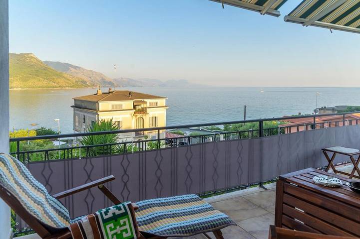 Ferienwohnung für 3 Personen, mit Terrasse und Ausblick