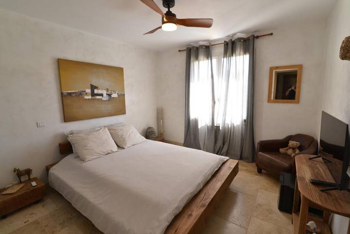 Gîte pour 2 personnes, avec piscine ainsi que jardin et vue à Saint-Victor-la-Coste - 2