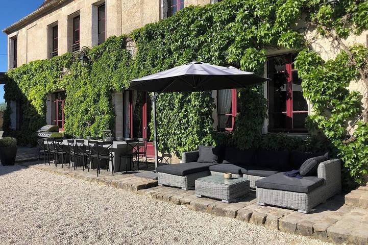 Location de vacances pour 15 personnes, avec Jardin à Morienval
