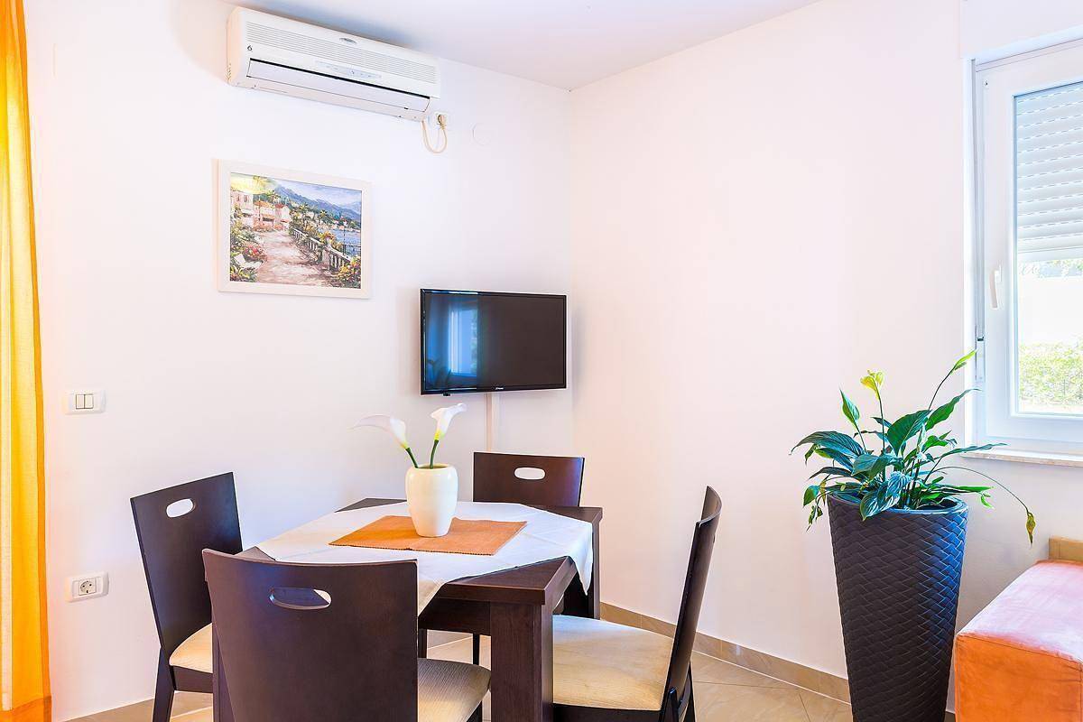 Ganze Ferienwohnung, Ferienwohnung für 5 Personen ca. 58 m² in Medulin, Istrien (Medulin und Umgebung) in Medulin, Pula-Medulin