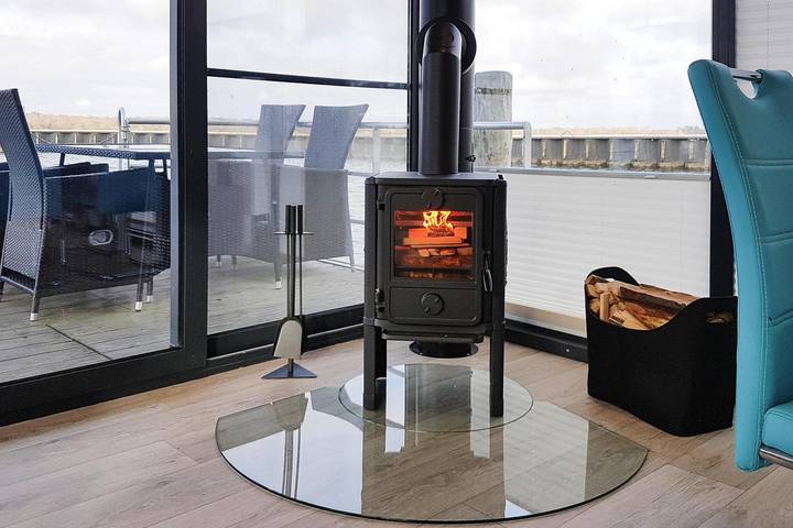 Hausboot für 4 Personen, mit Terrasse in Mecklenburg-Vorpommern - 3