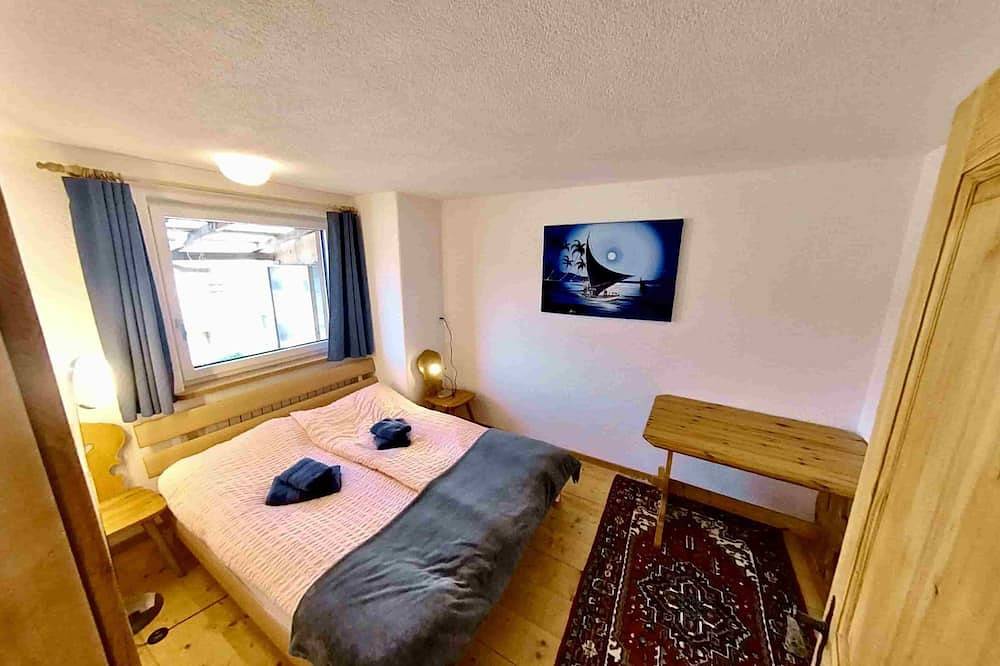 Ruhiges, sonniges 6.5 Zimmer Haus (170m2)  mit sensationeller Panoramasicht in Luzein, Plessur Alpen