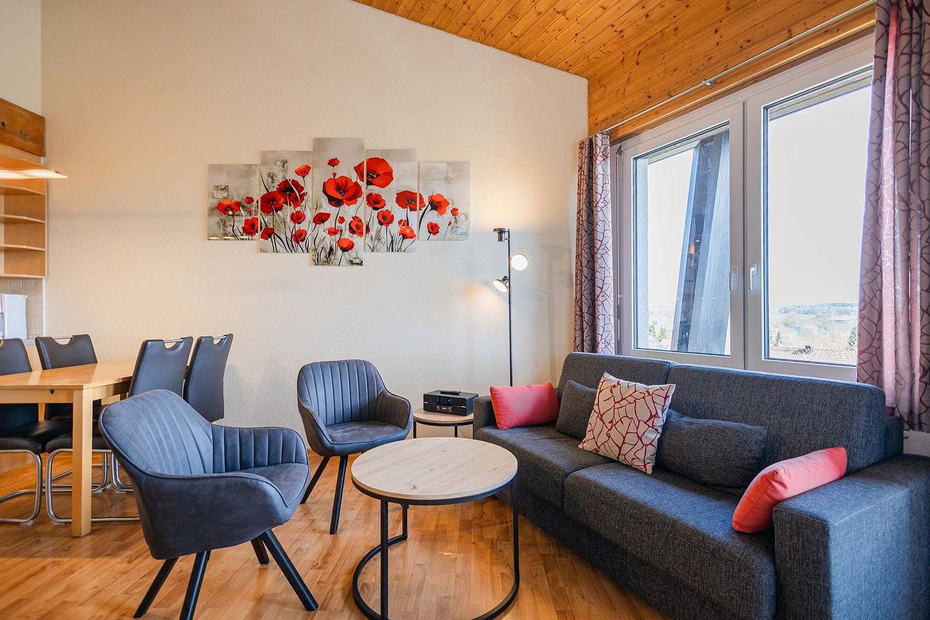 Ganze Wohnung, Maisonette-Wohnung (Typ 5) in Immenstaad am Bodensee, Obersee (Bodensee)