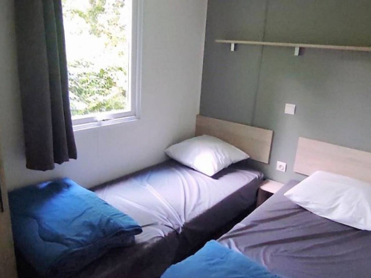 Mobile home 4 pers - Terrace - Challes-les-Eaux in Challes-les-Eaux, Chambéry region