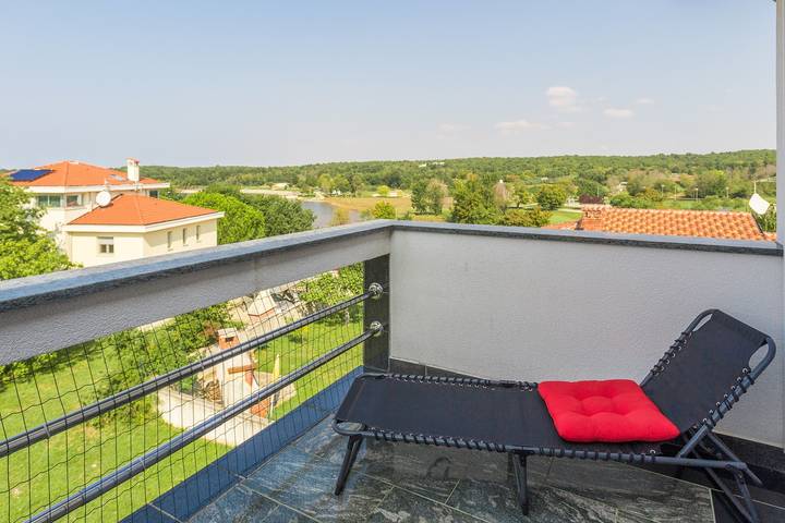 Ferienwohnung für 5 Personen, mit Balkon/Terrasse in Funtana - 2