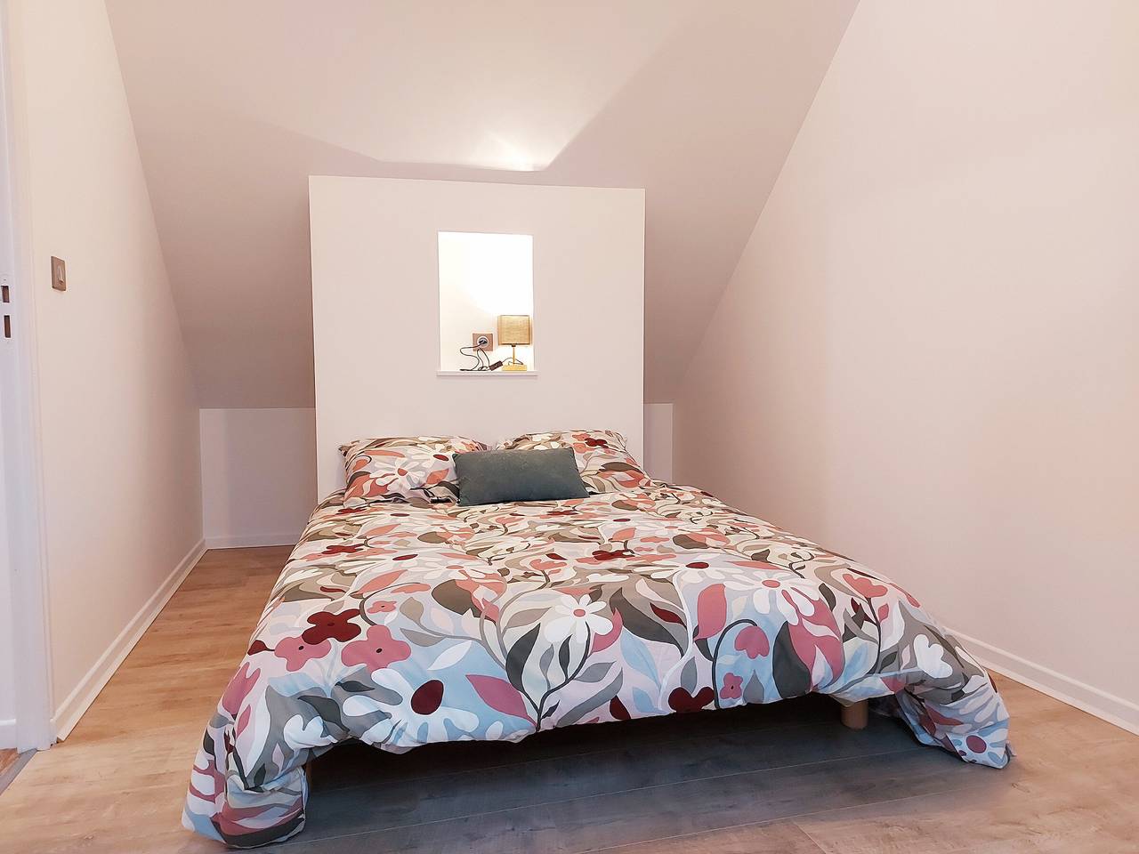 Appartement entier, Appartement cosy rénové près de Chartres in Le Boullay-Thierry, Région de Dreux