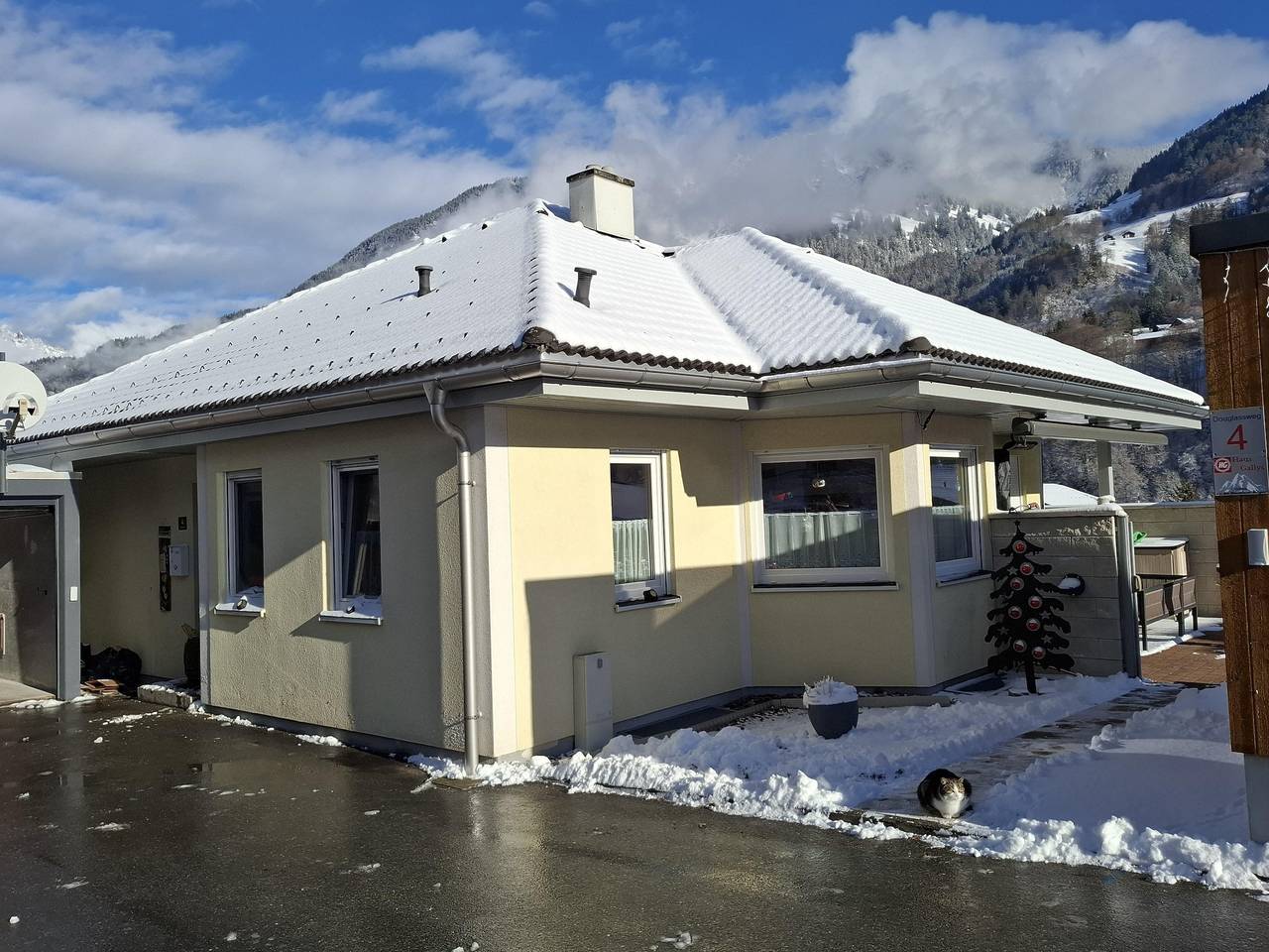 Ganze Ferienwohnung, Haus Gallys in Rätikon Gebirgsgruppe, Vandans