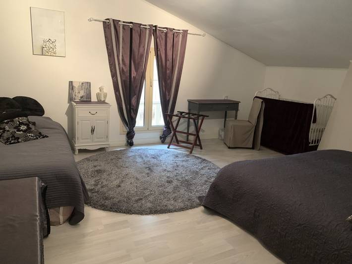 Chambre d’hôte pour 6 personnes, avec piscine ainsi que vue sur le lac et jardin dans le Lot-et-Garonne - 3