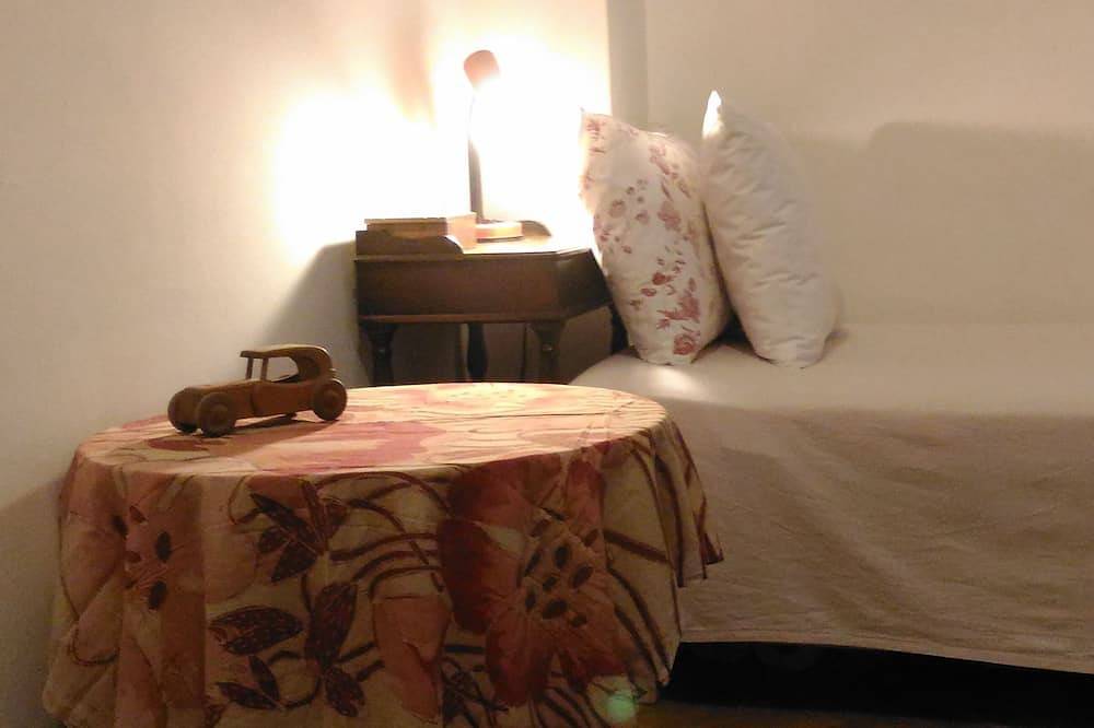 Apartamento entero, Vista del Danubio, cerca del Parlamento, Ac, en un palacio histórico in Budapest, Közép-Magyarország