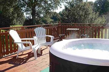 Gîte pour 2 personnes, avec balcon et jacuzzi à Mantilly
