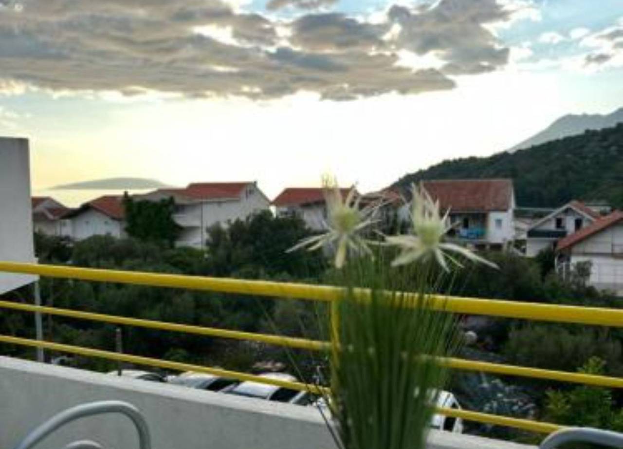 Appartamento vacanze a Podaca a partire da 76€ a notte