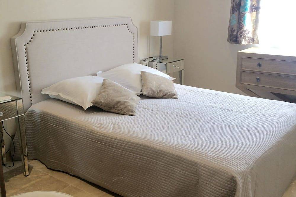 Geheel appartement, Appartement met airconditioning en een privézwembad in La Roquette-sur-Siagne, Cannes regio