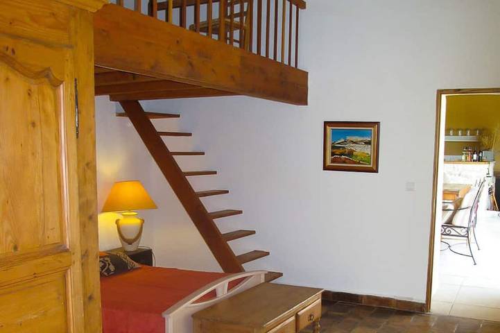 Location de vacances pour 2 personnes, avec jardin et terrasse, animaux acceptés à Roussillon - 2