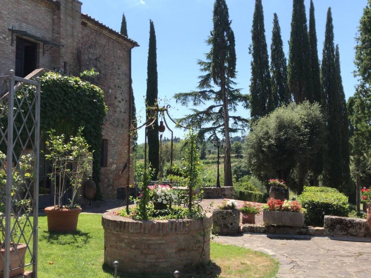 Ganze Wohnung, Gemütliche Wohnung mit Grill, Garten und Gemeinschaftspool in Chiusi, Chianti