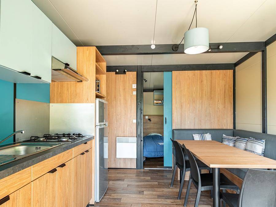 Camping Ushuaia Villages L’Oasis - Chalet 6 personnes - Privilege Grand Panoramic - 3 chambres- 33m2, terrasse couverte de 14m2 in Éclassan, Région de Tournon-sur-Rhône