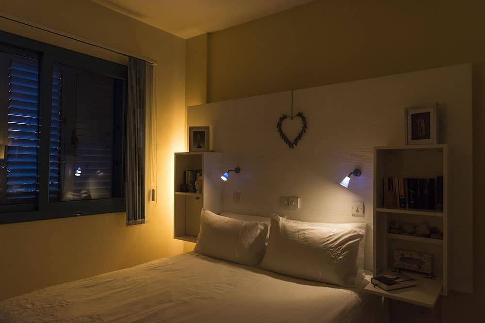 Apartamento entero, \"Nido\" junto al mar: apartamento de vacaciones amorosamente + muy bien amueblado in Πόλις Χρυσοχούς, Chipre Sur