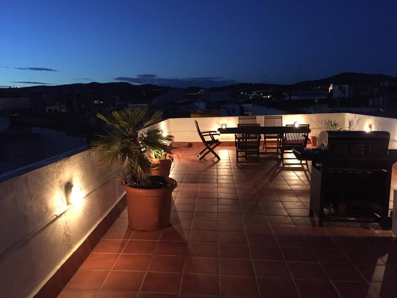 Apartamento entero, Ático Increíble con Terraza Privada en el Centro de Vilanova i la Geltrú in Villanueva y Geltrú, Garraf