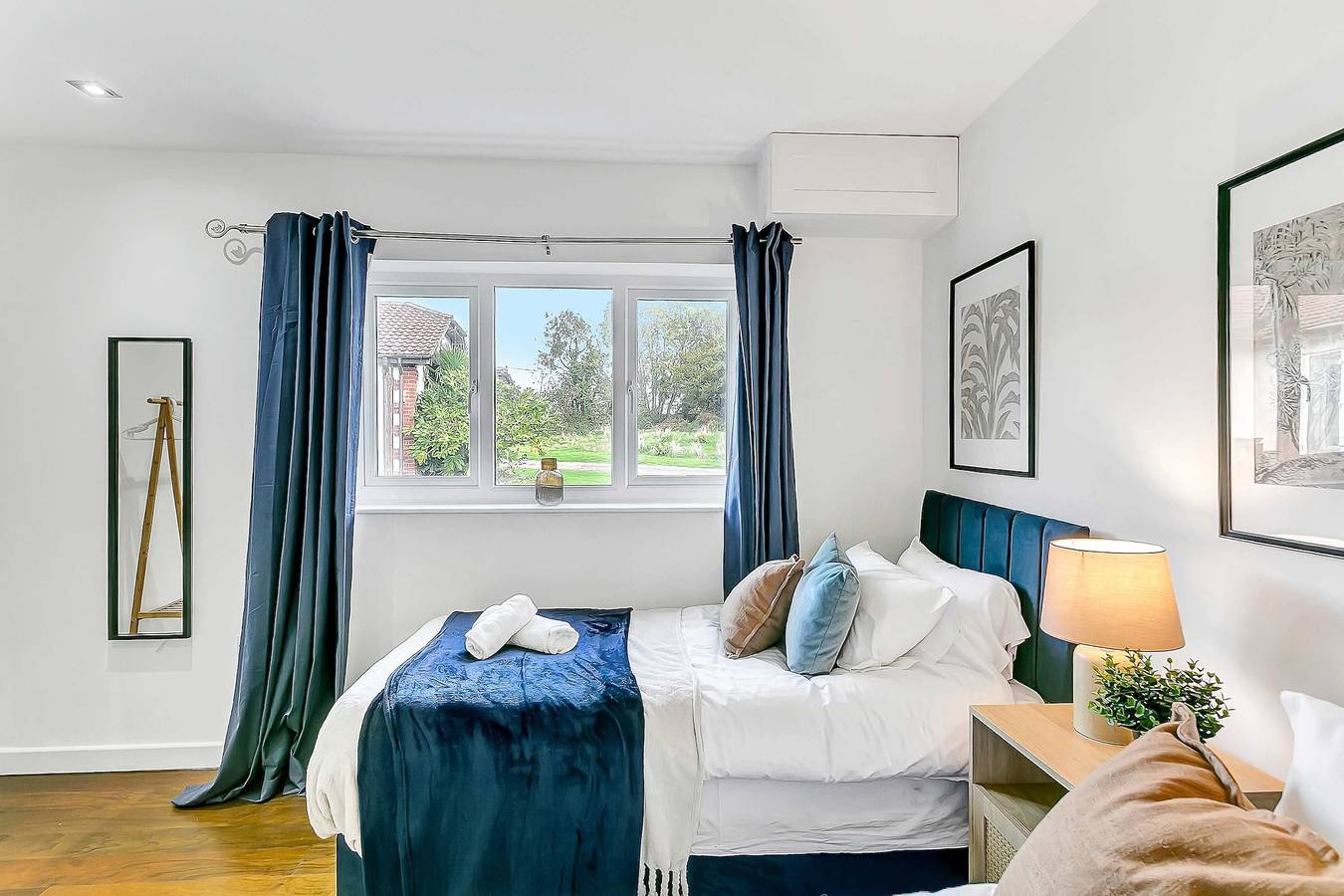Bright   Modern 2Bed Holiday Chalet nr Sidmouth in Branscombe, Jurassic Coast