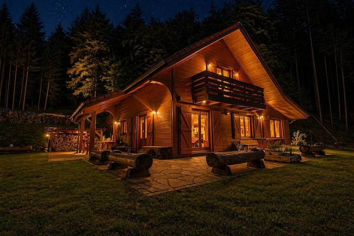 Gîte pour 10 personnes, avec jardin, animaux acceptés à Lautenbach