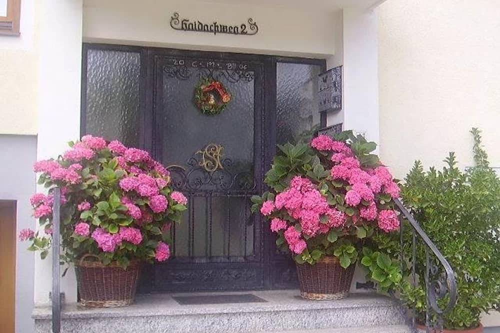 Doppelzimmer, Dusche, Wc - Sunnhäusl, Frühstückspension in Sankt Veit im Pongau, Ski Amadé