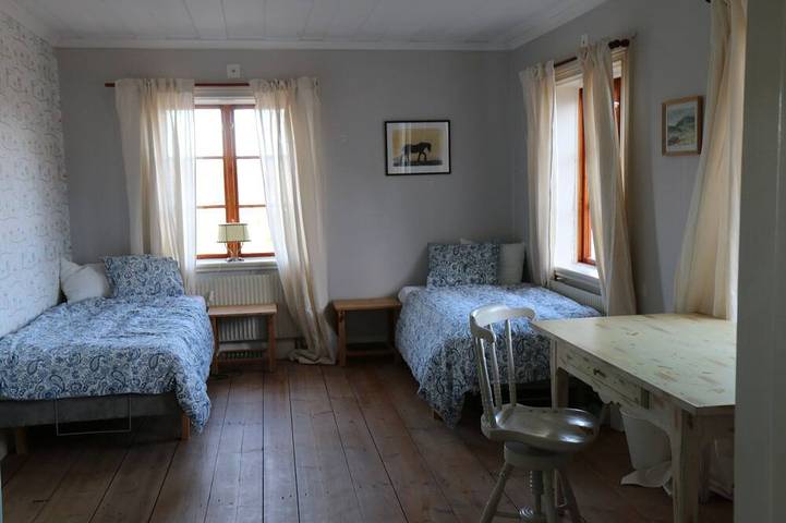 Spacious Farmhouse – Skiing, Forest & Town. Pet-friendly! in Jämtland