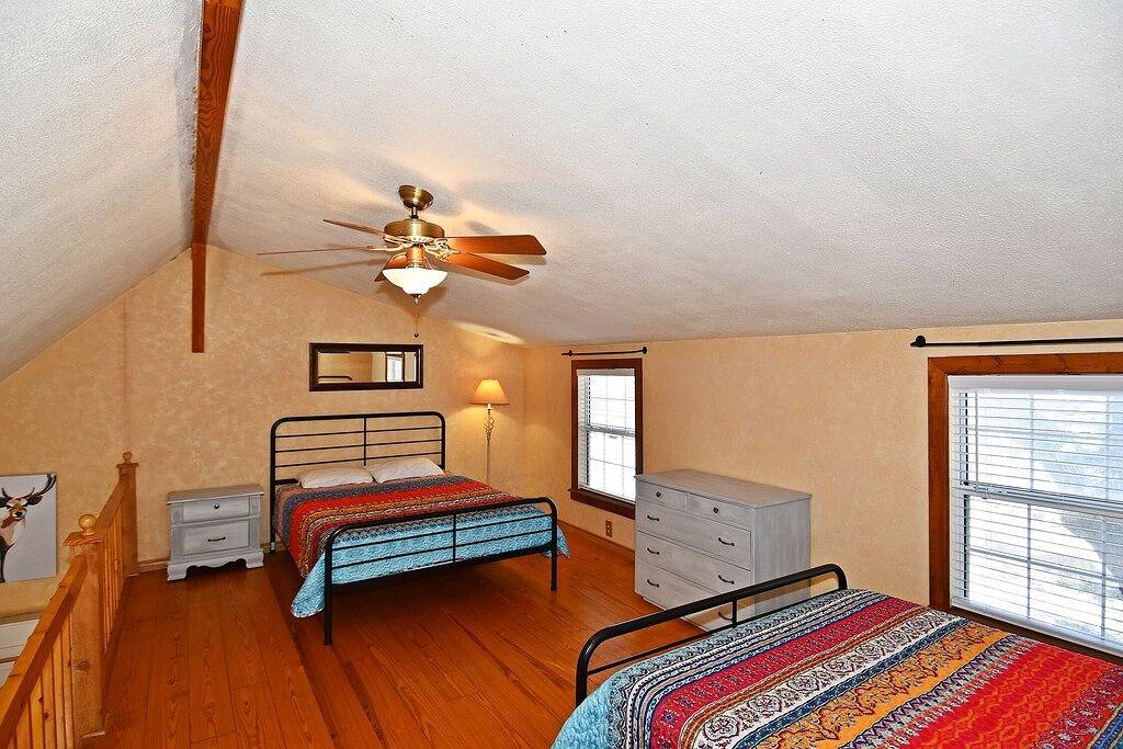 Stonehaven @ Frio River Vacation Rentals in Concan, Uvalde County