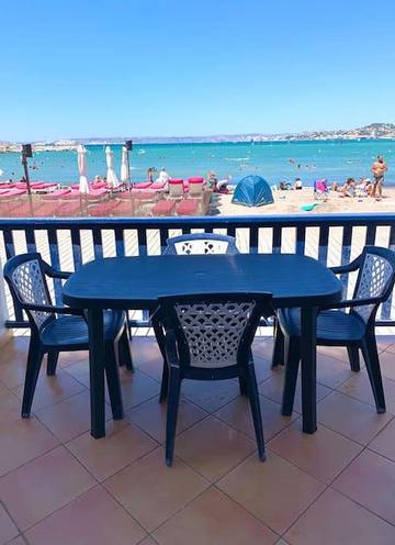 Gîte pour 4 personnes, avec vue et balcon dans La Pointe-Rouge